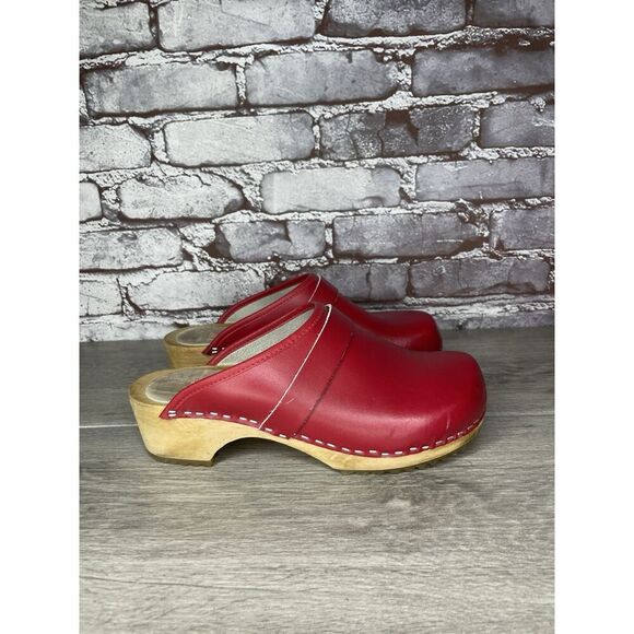Danish Design Red Leather Wooden Heel Handmade Clogs Shoes Women Sz 38EU/7.5M US - Picture 14 of 16